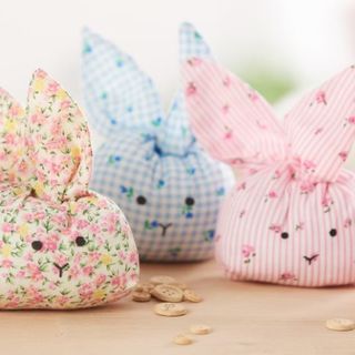 Domowe króliczki z tkaniny