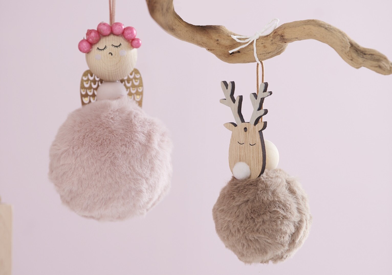 Flauschige Figuren zur Weihnachtszeit basteln 