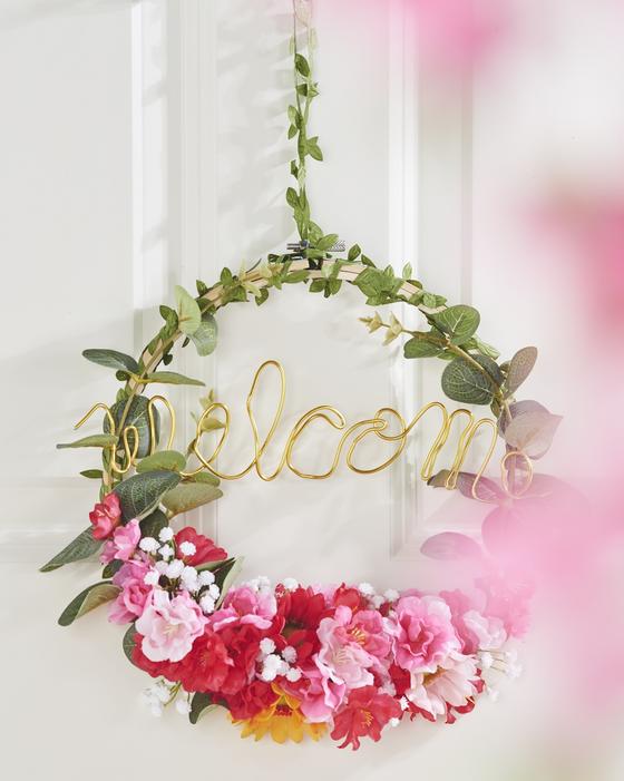 Dekoring mit Kunstblumen gestalten