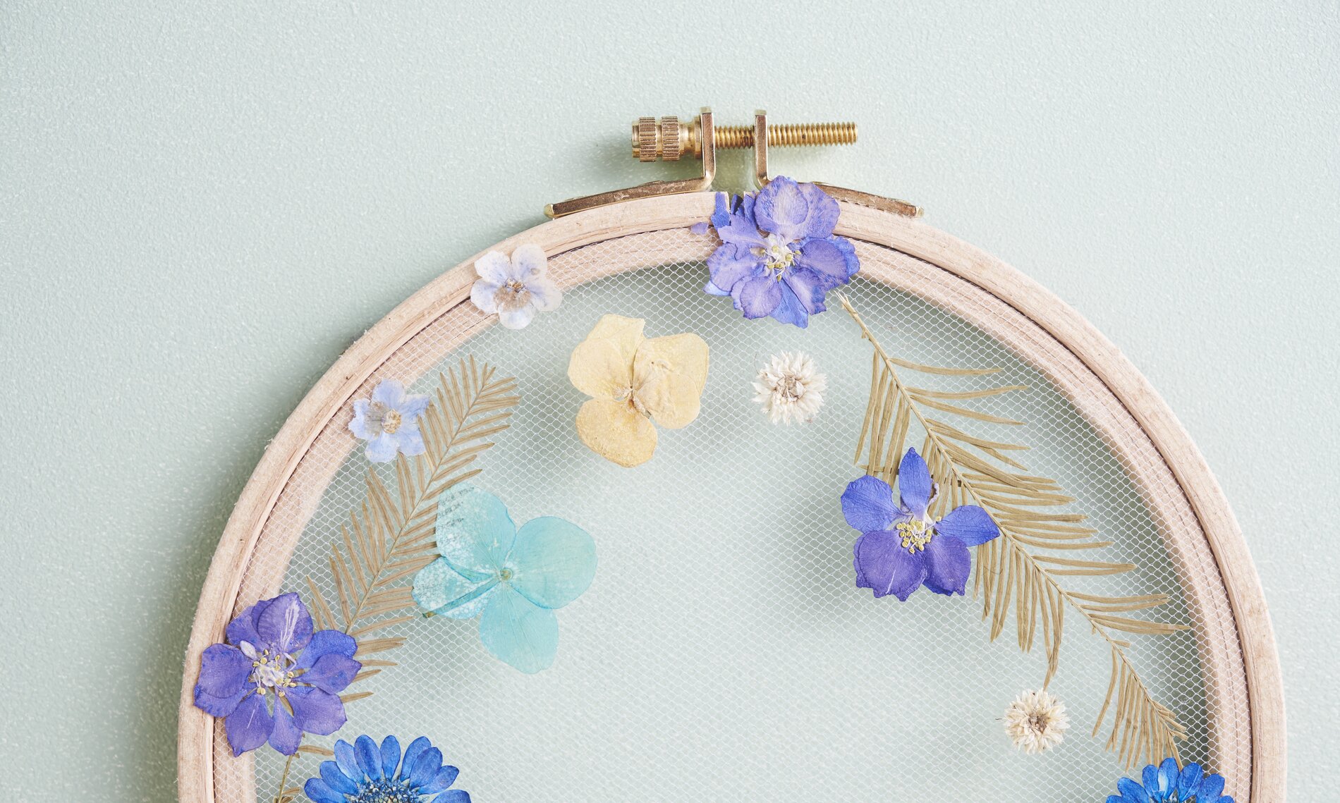 stickring mit trockenblumen