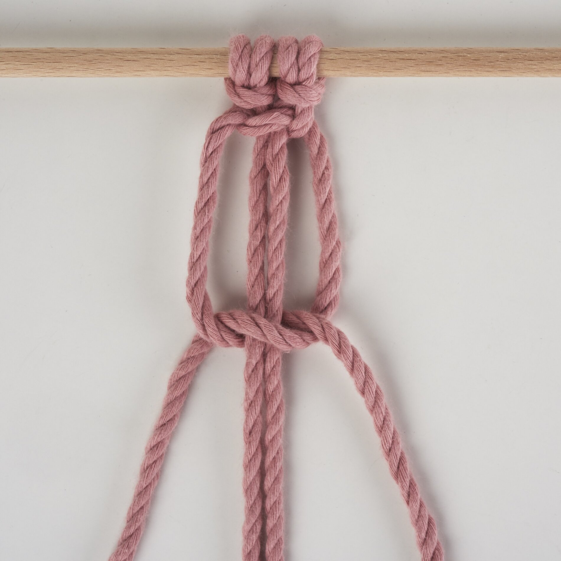 Kreuzknoten nach links gerichtet 7