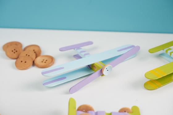 wäscheklammern flugzeug