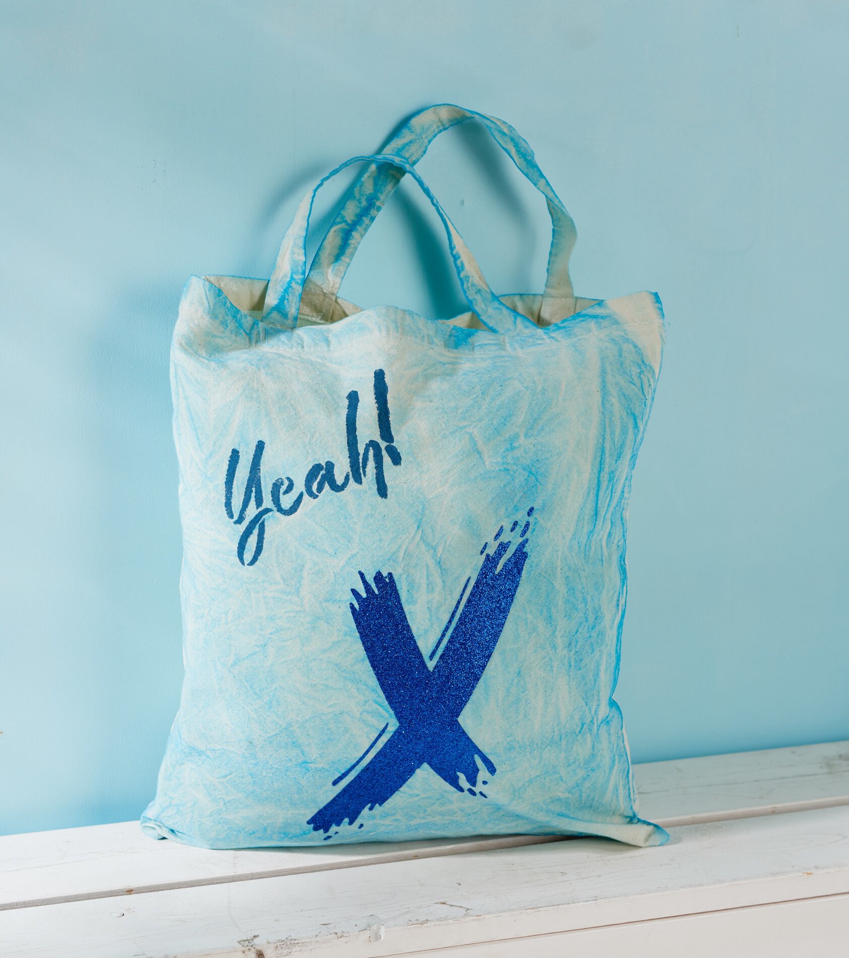 Taschen batiken mit der Cold-Dye Technik