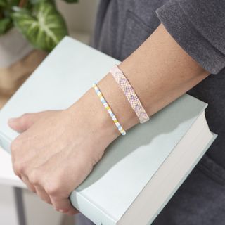 Freundschaftsarmband Pfeilmuster