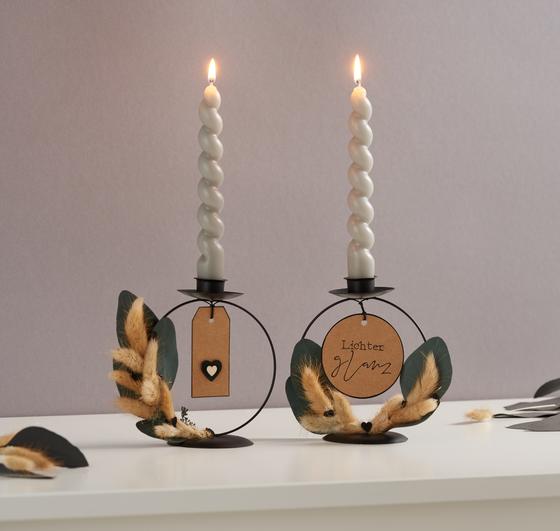 Dekorative Kerzenhalter aus schwarzem Metall gestalten