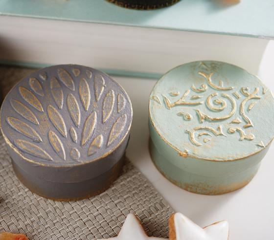 Schachteln mit Relief