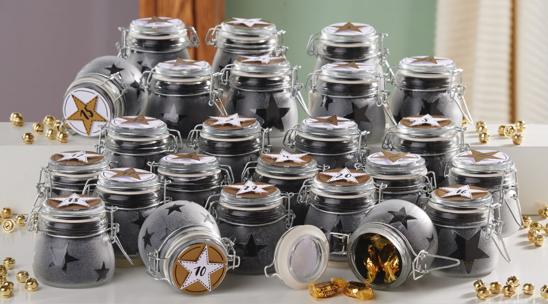 Adventskalender aus Vorratsgläsern