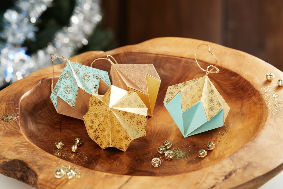 Papierbaumschmuck Origamikugeln