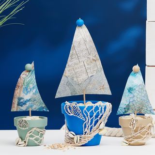 schiffe aus terrakottatöpfen