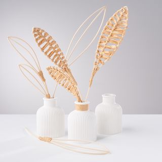 blätter aus raffiabast