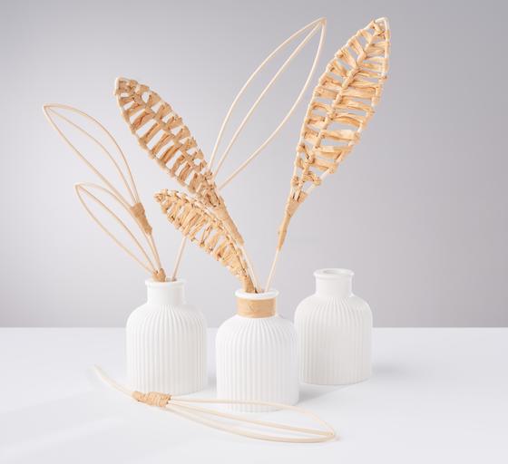 blätter aus raffiabast