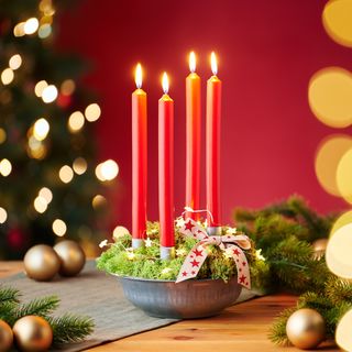 adventskranz in zinkschale