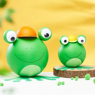 frösch aus styropor