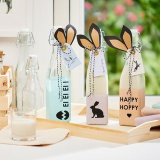 Glasflaschen österlich beplotten