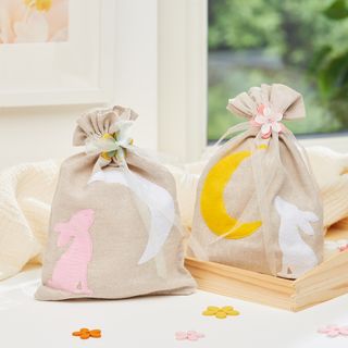 Beutel mit gestanzten Motiven