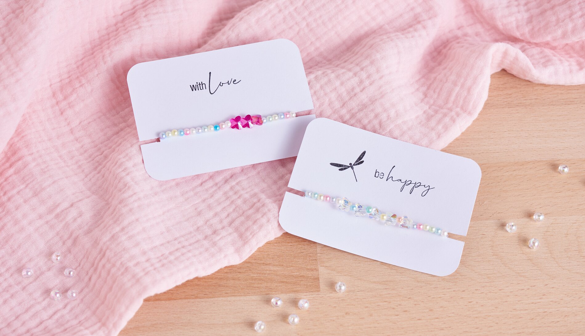 Armbänder mit Glasschliffperlen Schmetterlinge