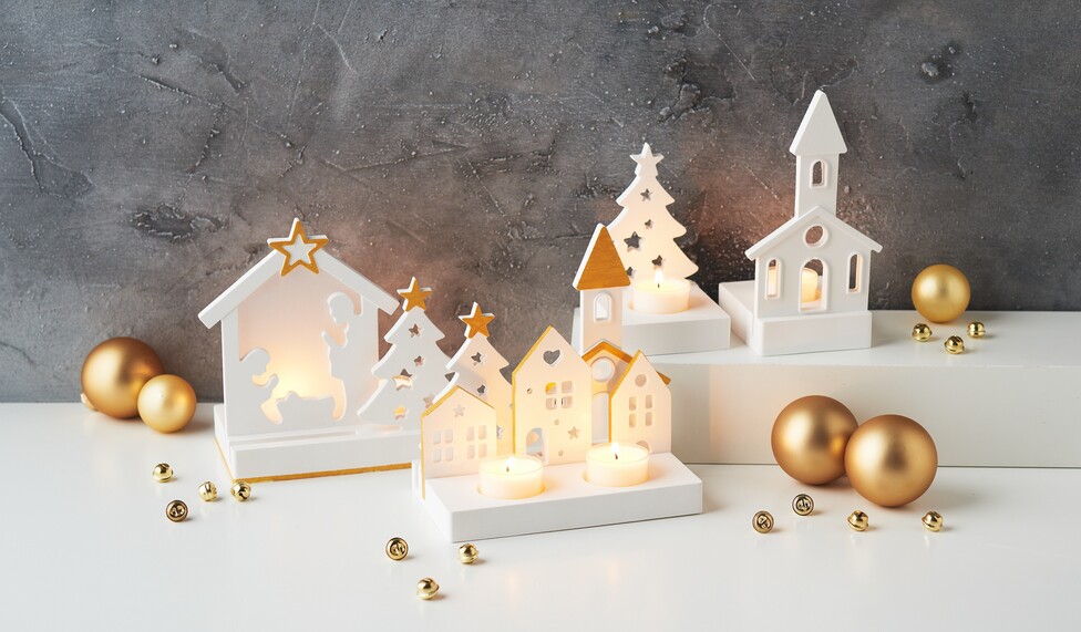 Gegossene beleuchtete Weihnachtsszene