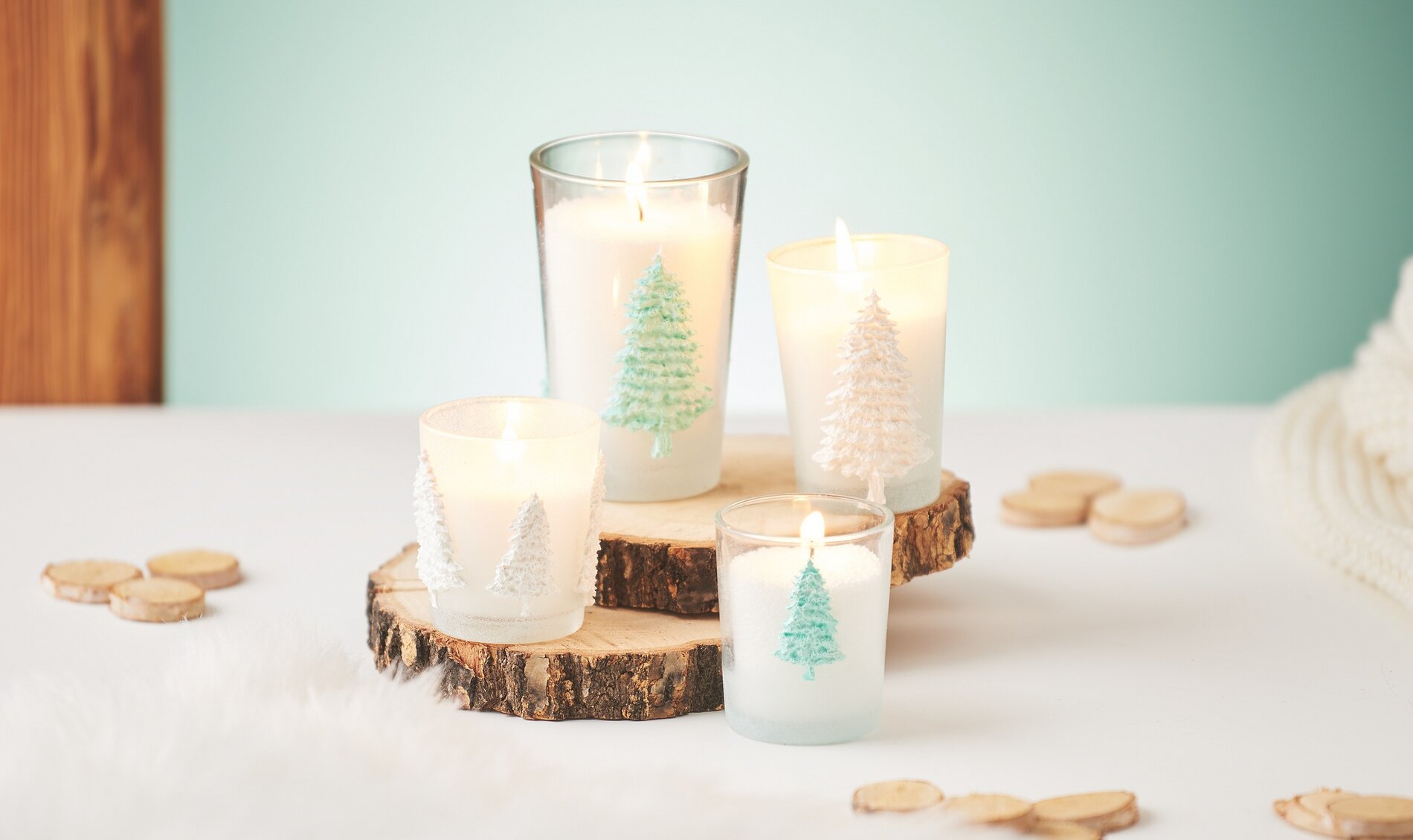 Teelichte mit 3D-Motiven aus Strukturpaste