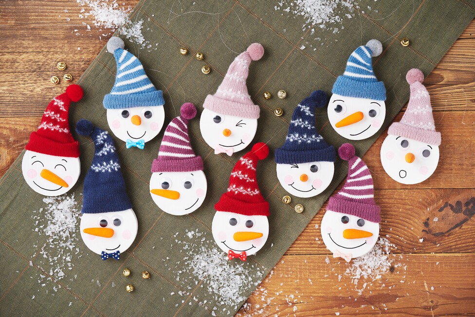 Lustige Schneemann-Anhänger gestalten