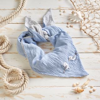 Sew & embroider a scarf