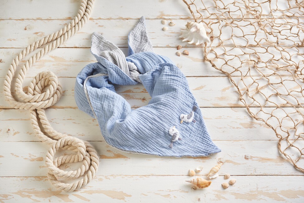 Halstuch nähen & besticken