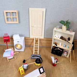 Miniaturowa scena przedstawiająca pomieszczenie gospodarcze