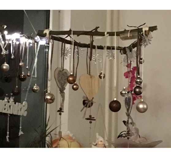 276_zebrachen_H&auml;ngende Kugeln_Kategorie Natur