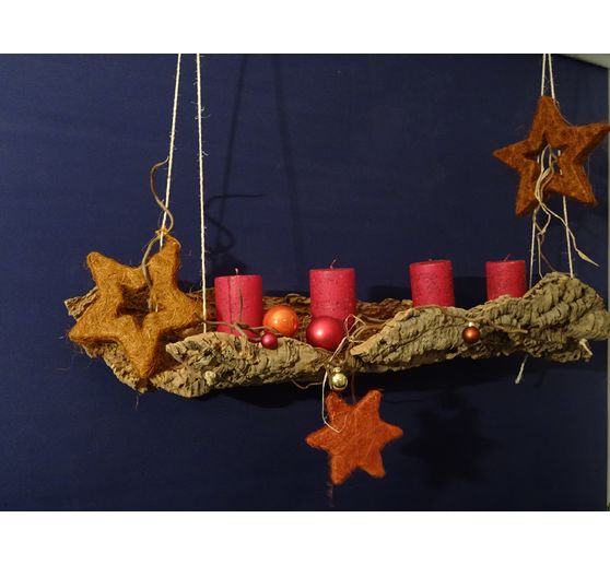 336_mo_Adventskranz auf Korkeiche_Kategorie Natur