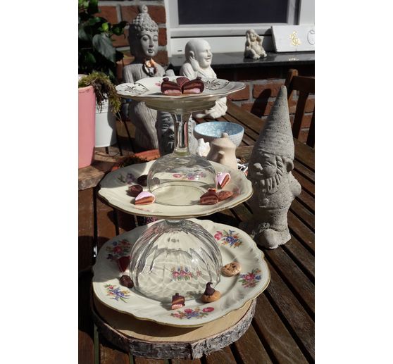 30_SchokoClay_Sommerliche Etagere mit Mini Kuchen aus fimo