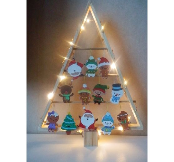 29_nini_Sapin de no&euml;l et d&eacute;coration en bois