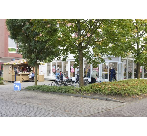 Messezelt von Au&szlig;en