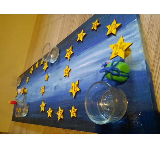 15_Andrea_Wiedervewendbarer Adventskalender mit integrierten Adventskranz