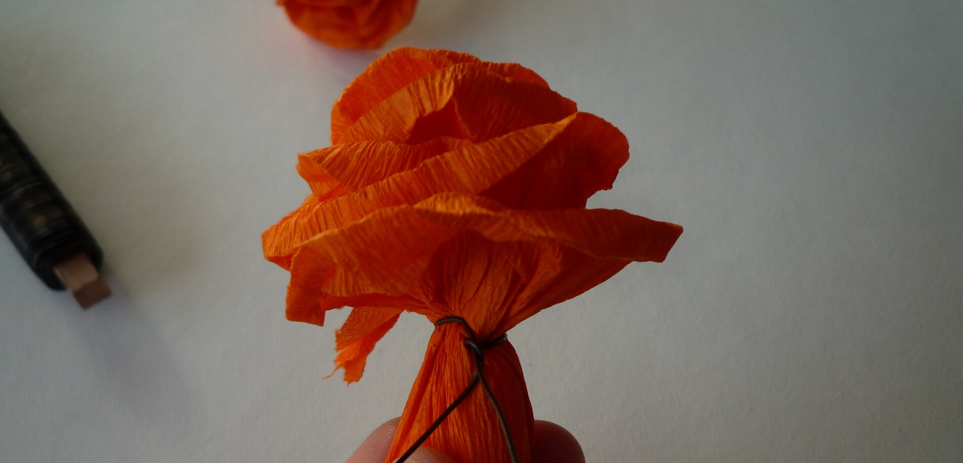 Papierblumen basteln