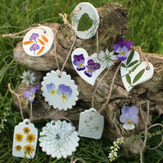 Tonanhänger blüten