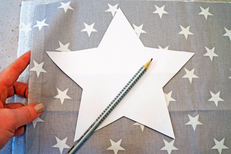 Kirschkernkissen in Sternform: Schablone übertragen