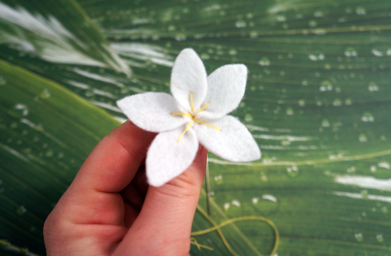 Wandbild Flamingo:Blüte Blüte aus Filz selber nähen