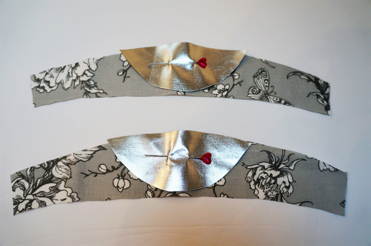 Hausschuhe selber nähen: Stoffzuschnitt 1 Hausschuhe selber nähen mit Stofzuschnitt