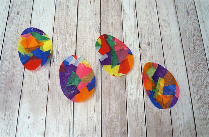 Ostereier für das Fenster: Mood-Bild Ostereier für das Fenster einfach selber machen aus Transparentpapier