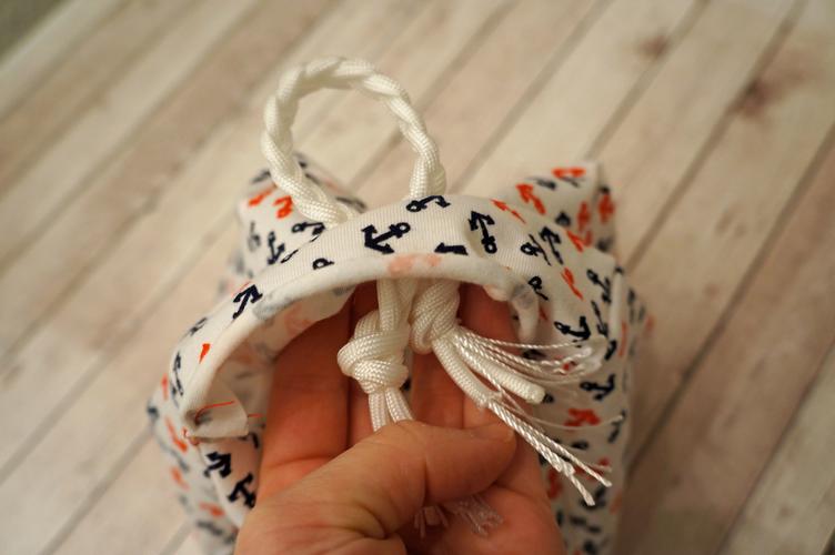 Türstopper: Seiten zusammennähen Alle Quadrate zuletzt zusammennähen für eine Würfelform