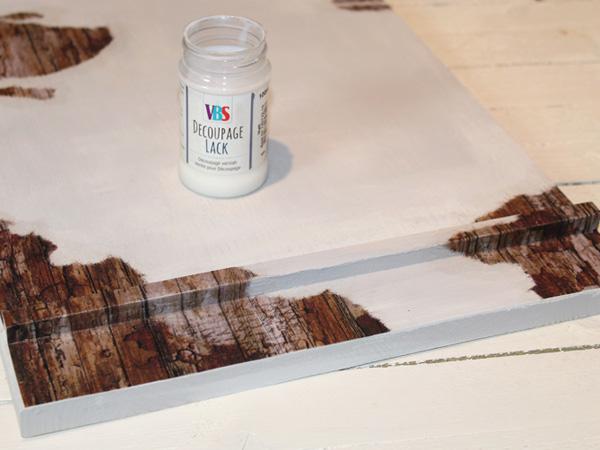 DIY Wöchentlicher Speiseplan: Grundplatte verzieren Grundplatte für das DIY Wöchentlicher Speiseplan verzieren