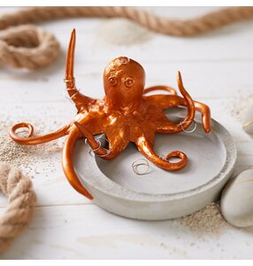 Betonschale mit Krake