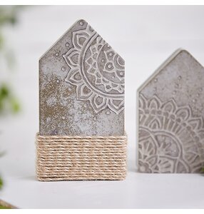 Betonhäuser mit Ornamenten