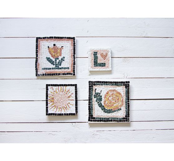 Drewniana rama z mozaiką