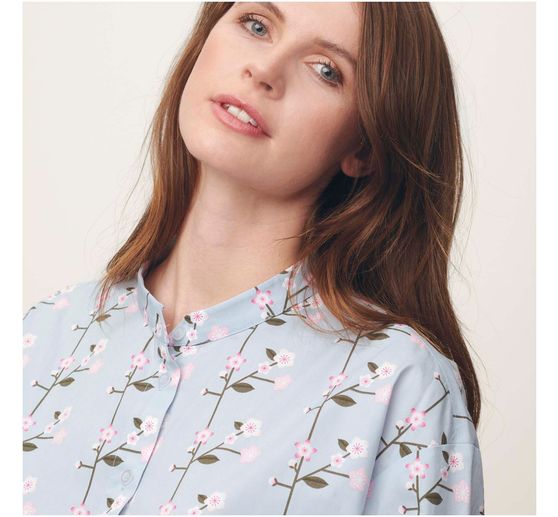 Popelinowa tkanina bawełniana "Sakura Branches Smoke Blue"