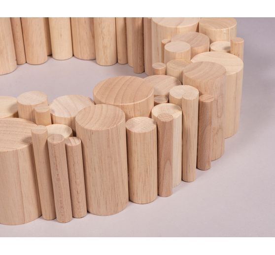Zestaw drewnianych "okrągłych patyczków"