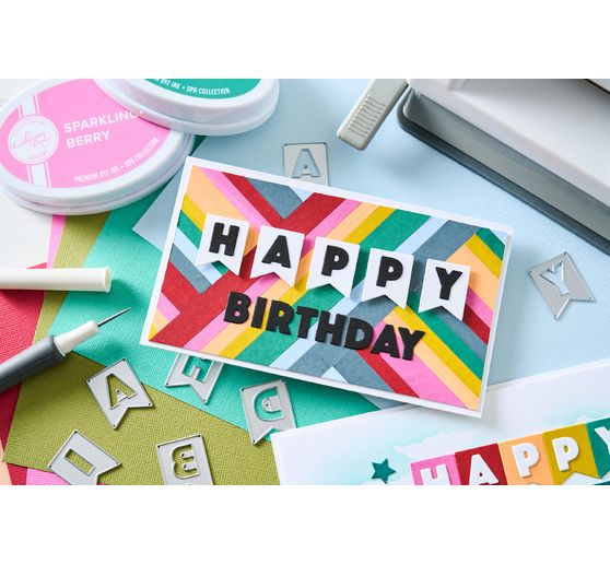 Szablon do wykrojników Sizzix Thinlits "Birthday Bunting by Catherine Pooler".