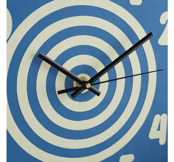 Quartz clockwork with hands