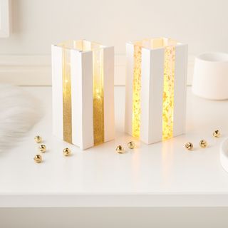 Windlichter aus gegossenen Klötzchen