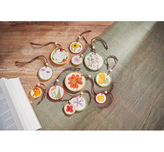 Rico Design Mix Set pressed flowers "Pink Violet"