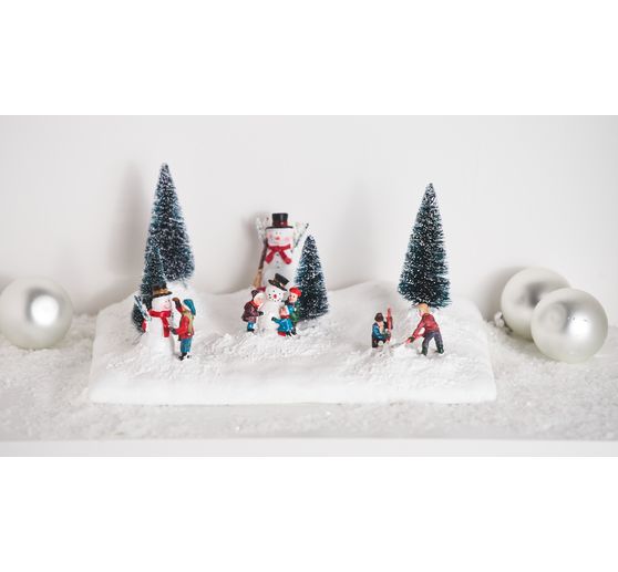 Styropianowy krajobraz ze śniegiem